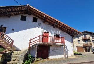 Casa aparellada a Bedia. Caserio bifamiliar lado izquierdo en bedia con terreno. a pie de
