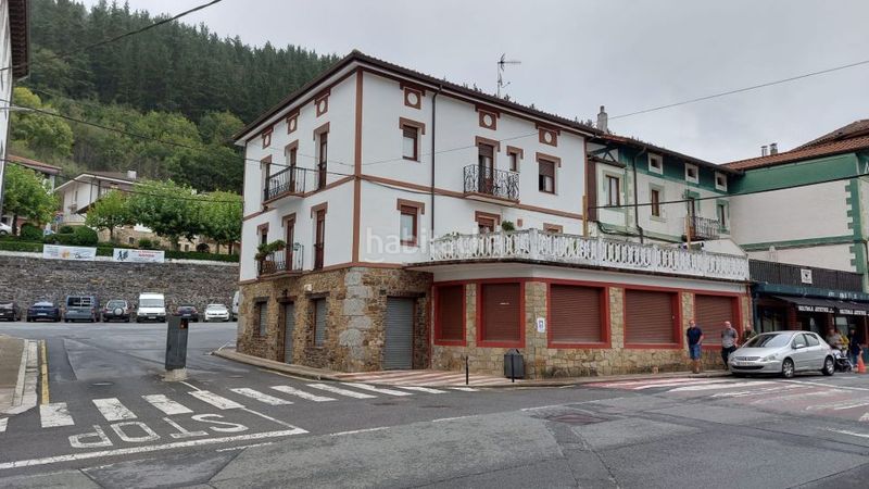 Foto 40e9c9f2-98f1-46c2-8868-d9df81ff9b25. Location local commercial dans Dima