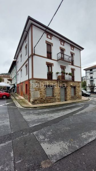 Foto a6e48469-dda6-4221-8368-2f3e4cb8a5f8. Location local commercial dans Dima