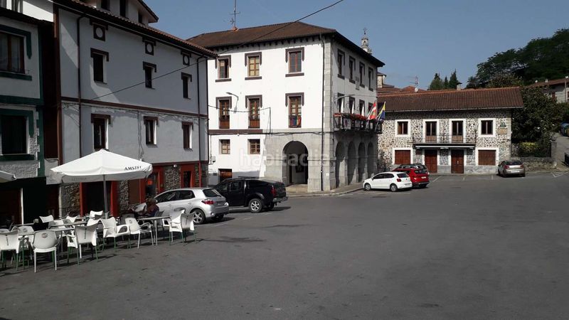 Foto b04442ce-a924-4a1c-9800-245a37ca0047. Location local commercial dans Dima