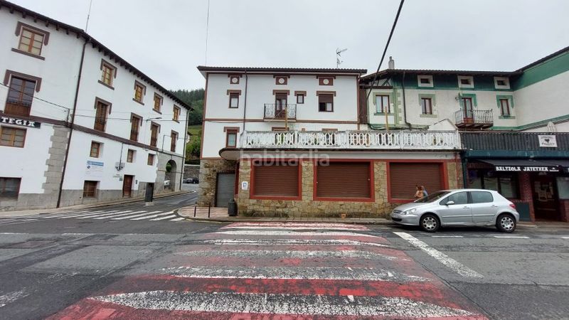 Foto bacf3a00-6acf-49cd-96d0-491ea7fc3400. Location local commercial dans Dima
