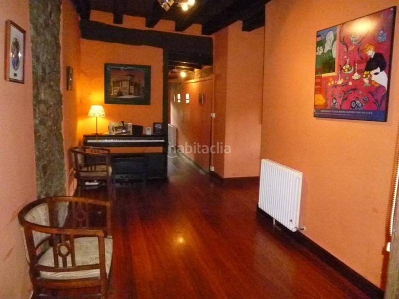 Foto b312344f-a555-4828-b923-71f9202be715. Edificio duplex singular en Zeanuri