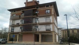 Lloguer Local Comercial a Igorre. Lonja en bruto