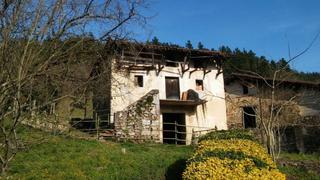 Casa a Lemoa. Caserío unifamiliar en venta. zona errekalde