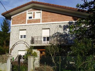 Maison à Igorre. Casa de piedra independiente con terreno