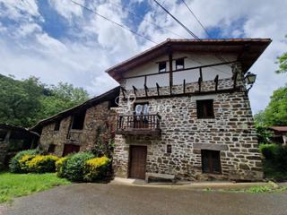 Masia a Zeanuri. Zeanuri baserria salgai se vende caserio unifamiliar de piedra e