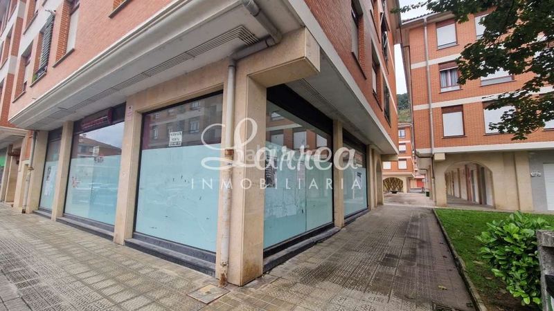 Foto e283a7a7-0abb-4a60-8214-326e0a2bcffb. Rent business premise in Lemoa