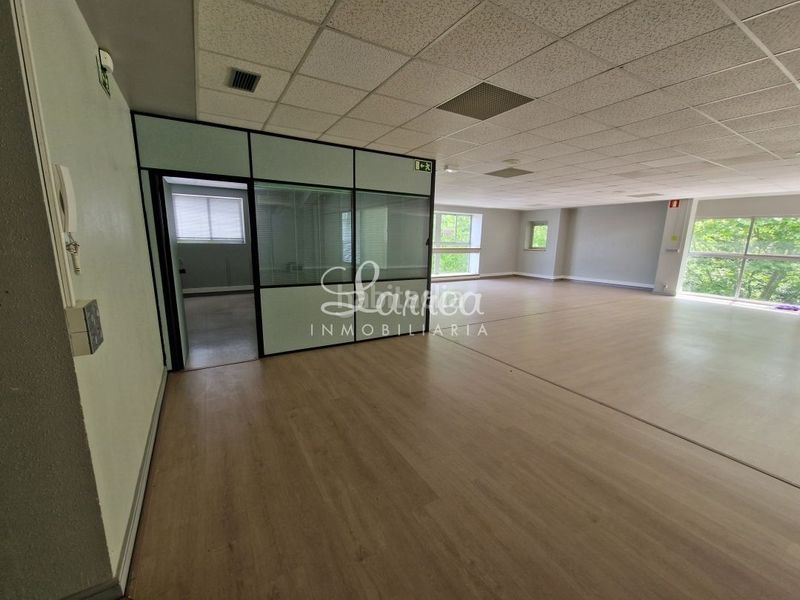 Foto 13430897-ef51-437a-81cc-32e6a63c68cc. Rent office space with heating in Igorre