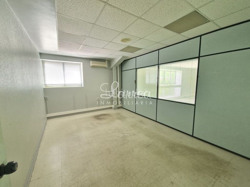 Foto 3e1ebc63-530a-4e7f-837d-07e80d4d1a0b. Rent office space with heating in Igorre