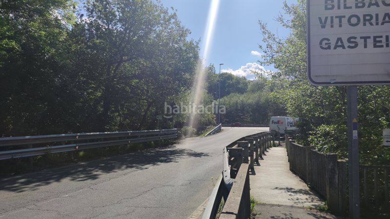 Foto 87f545c1-b703-4318-8767-8abbddde4d38. Rent office space with heating in Igorre