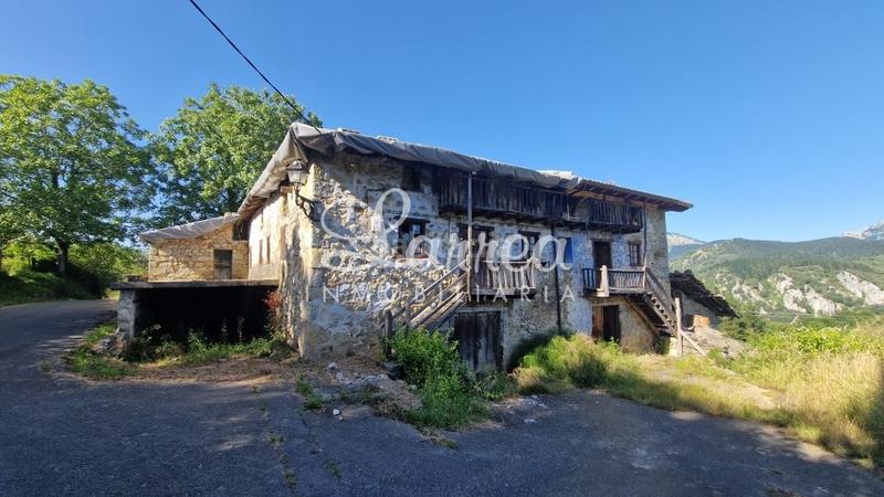 Foto a392c91f-fc34-448d-97be-85c13ad73be9. Casale in Dima