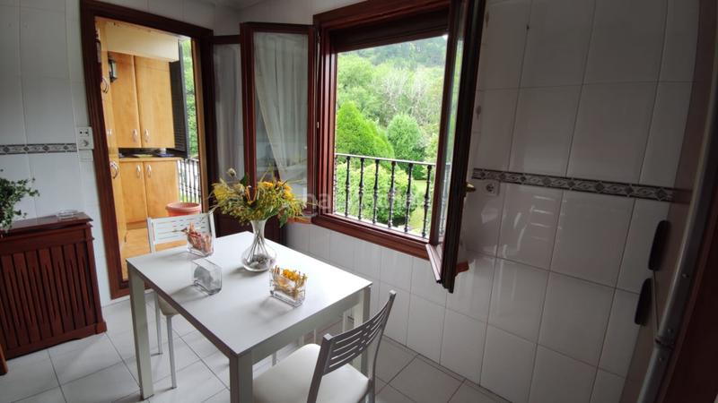 Foto 9d44bf14-3db1-4952-804b-ef1210dd6f3e. Àtic amb calefacció aparcament a Zeanuri