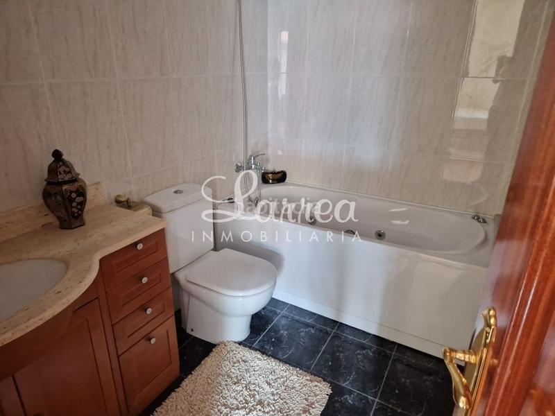 Foto ae6298b2-6533-4a45-9bb1-58b6a595c04f. Àtic amb calefacció aparcament a Zeanuri