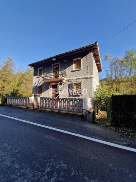 Foto 97276007-8e2e-4bb0-aa10-4c320f3edb8a. Country house with heating parking in Igorre