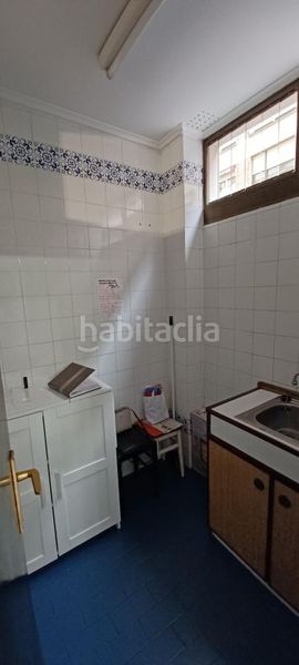 Foto d43a68ac-557d-45d3-a145-5726287d61e7. Local comercial a Amorebieta - Etxano