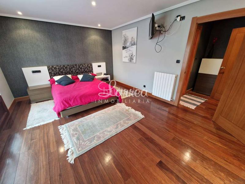 Foto 256560b0-d2a1-4e9e-8491-7530a46d82db. Casa aparellada amb calefacció aparcament a Areatza
