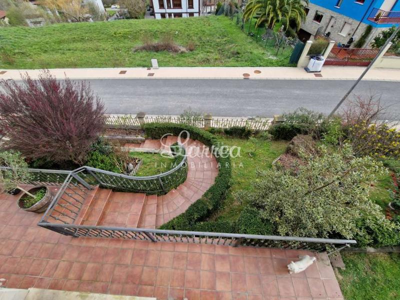 Foto b2735d1a-28ac-4bf9-a2fc-835db62099bf. Casa aparellada amb calefacció aparcament a Areatza