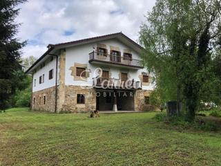 Xalet a Amorebieta - Etxano. Chalet en venta