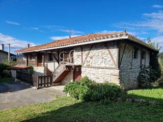 Masia a Zeanuri. Baserria salgai - se vende caserío unifamiliar