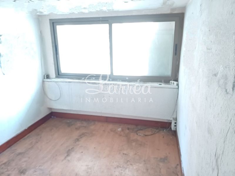 Foto 55fc1947-7010-4134-b1c5-9759f2c52d10. Local comercial a Amorebieta - Etxano