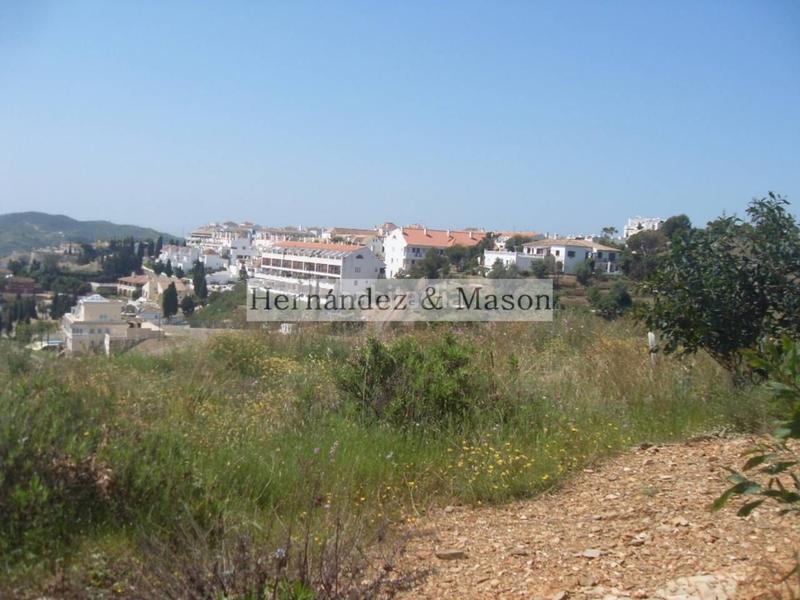 Foto f6fd52e2-1510-4f4d-8c76-4a68fe328940. Terreno residencial parcela en venta golf-cala golf en Mijas