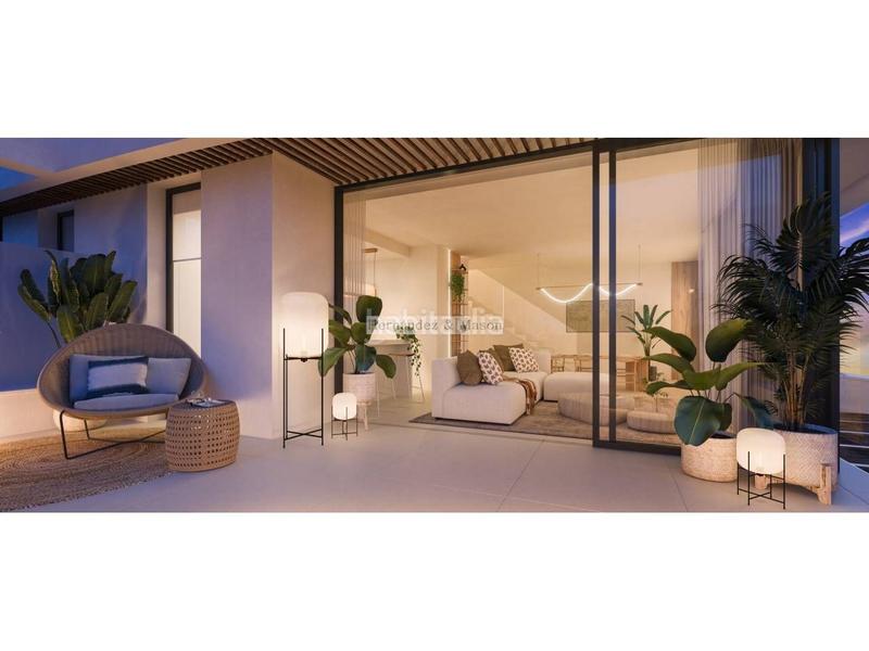 Foto 7bb37b3c-85f6-4293-a4fa-6b70878a42dd. Pis amb aparcament piscina a Zona Centro Comercial Torrequebrada Benalmádena