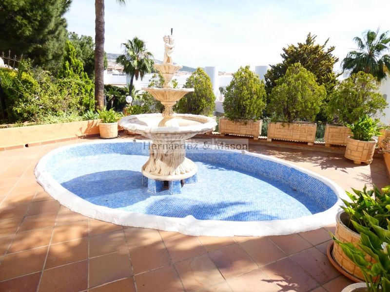 Foto 11f8bca7-a889-4f6c-86ca-82829bc534c6. Casa amb calefacció aparcament piscina a Hacienda Torrequebrada Benalmádena
