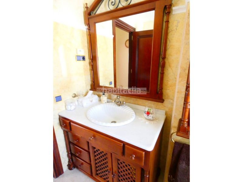 Foto 41638945-add1-435c-8641-b0c21fa47b6e. Casa amb calefacció aparcament piscina a Hacienda Torrequebrada Benalmádena