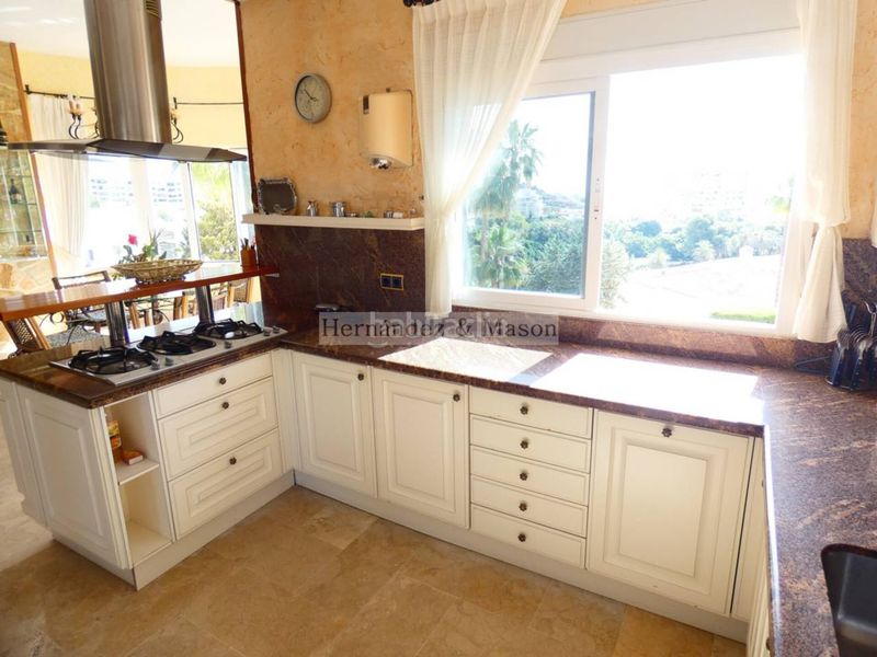 Foto b24d5afa-5dd6-4283-9d92-f3691ba4c6ac. Casa amb calefacció aparcament piscina a Hacienda Torrequebrada Benalmádena