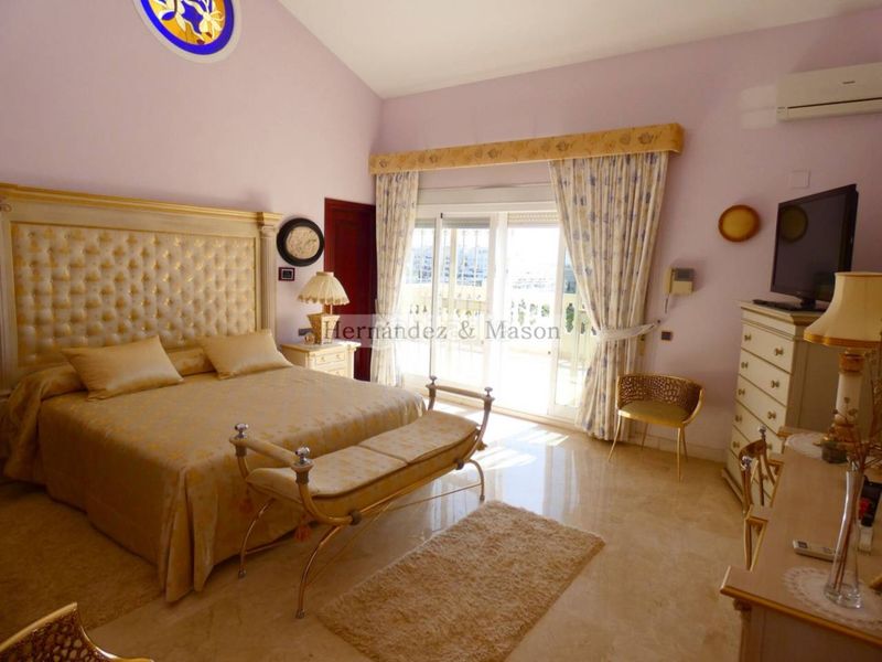 Foto e1e8a575-8cd1-4652-b368-4c4d922a4aa5. Casa amb calefacció aparcament piscina a Hacienda Torrequebrada Benalmádena