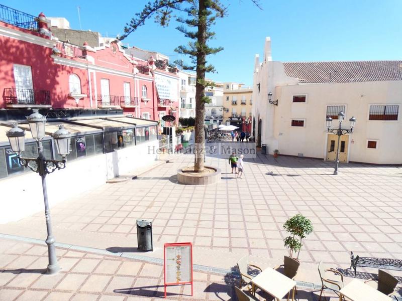 Foto 1e9b9f4f-5497-46a4-a1a0-6e4b467d685a. Piso  en venta en El Bajondillo en El Bajondillo Torremolinos