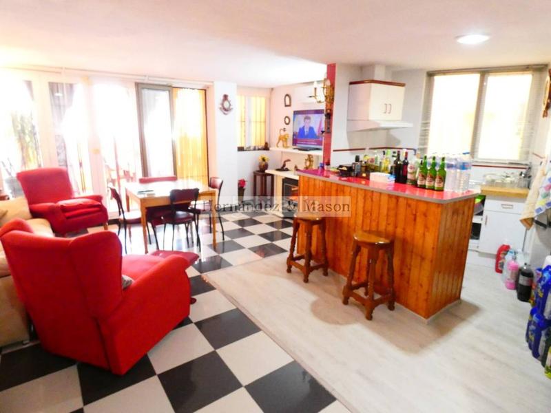 Foto 2965593e-7e79-473c-94b7-9baca5a89e35. Piso  en venta en El Bajondillo en El Bajondillo Torremolinos