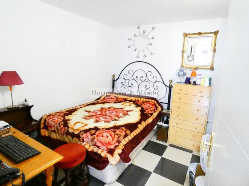 Foto 812adbf0-6797-4bb6-8449-7495c4a71559. Piso  en venta en El Bajondillo en El Bajondillo Torremolinos