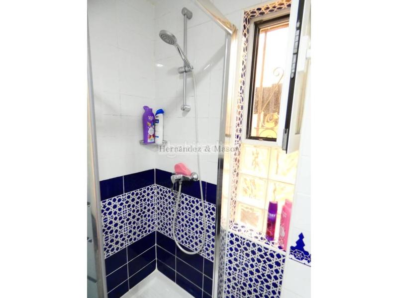 Foto 8a0a5f46-ada5-494a-a5fc-759852cc7b68. Piso  en venta en El Bajondillo en El Bajondillo Torremolinos