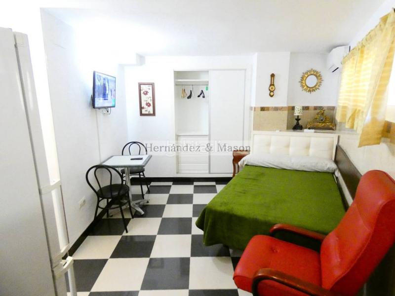 Foto 93f79feb-1d20-4cca-b4cd-f85c280aaf7a. Piso  en venta en El Bajondillo en El Bajondillo Torremolinos
