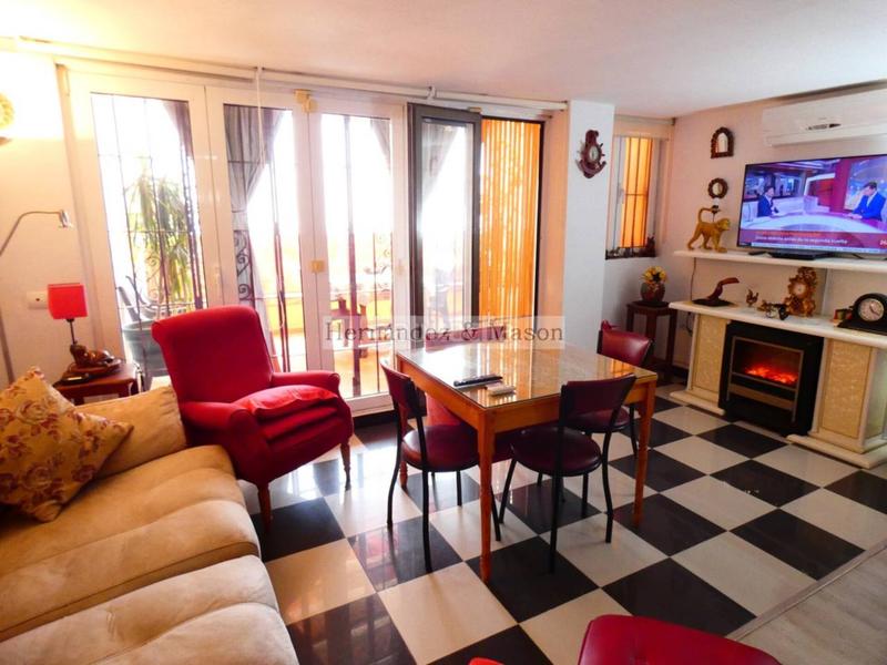 Foto b159579b-4637-4993-865b-14596aca02e0. Piso  en venta en El Bajondillo en El Bajondillo Torremolinos