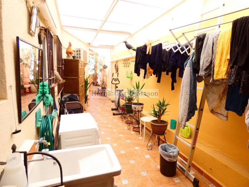 Foto d5de6138-ffef-4135-8bda-d4710112f075. Piso  en venta en El Bajondillo en El Bajondillo Torremolinos