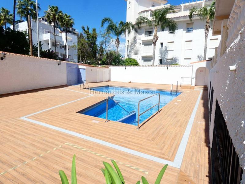 Foto 32dd4b7e-a2ea-4080-a467-964cad50aba2. Estudi amb piscina a La Carihuela - Los Nidos Torremolinos