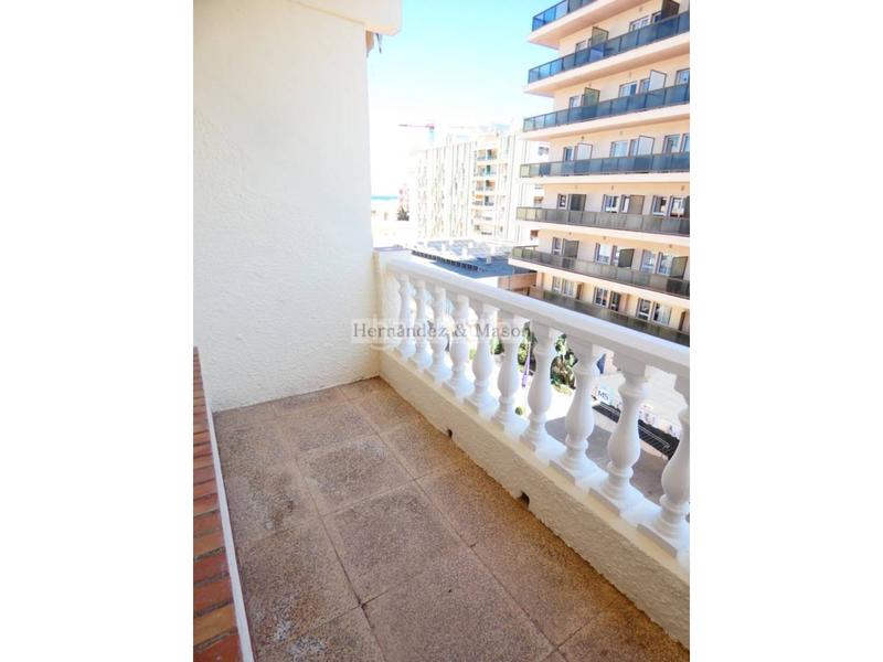 Foto 5a31fa25-f938-4d0e-87e1-16652e79c113. Estudi amb piscina a La Carihuela - Los Nidos Torremolinos