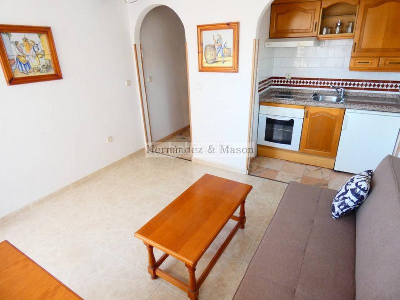 Foto b6b35e33-a7bb-402d-a0f7-a739f4d0cd83. Estudi amb piscina a La Carihuela - Los Nidos Torremolinos