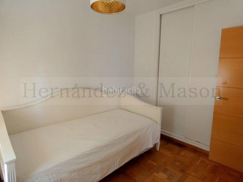 Foto 50eb3ff6-63fd-4b32-a6ea-b7a836fce9d4. Location appartement avec parking piscine dans Puerto Marina Benalmádena