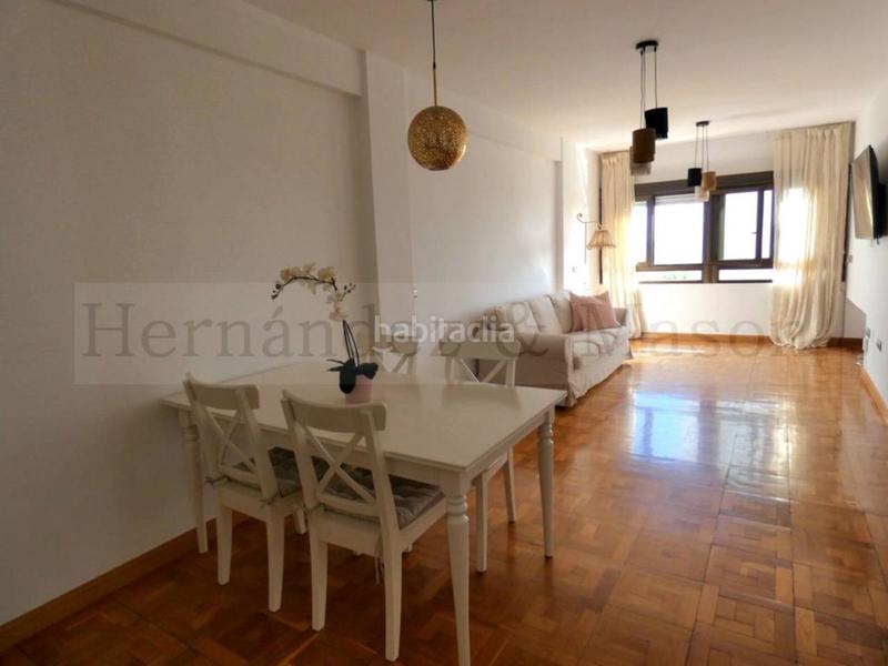 Foto 789a0ee3-0755-48e6-be39-5cd1530ce616. Location appartement avec parking piscine dans Puerto Marina Benalmádena