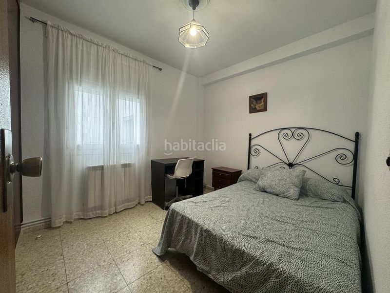 Foto cbbec38a-2866-4b76-be92-744f7a37d0f4. Miete etagenwohnung in calle linares 2 in Centro Cáceres