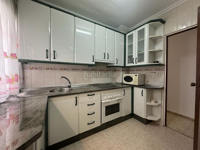 Foto f0582ab9-95b3-4aae-9348-16972de4e210. Miete etagenwohnung in calle linares 2 in Centro Cáceres