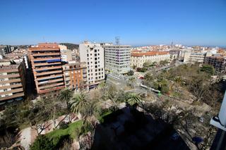 Oficina a Avenida de españa 17. Venta de oficina en cánovas