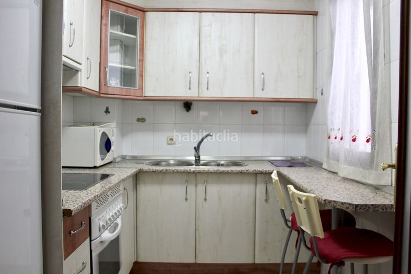 Foto bd60e25e-e0bb-4717-9cb6-1cbc810c32d2. Location appartement dans calle argentina 18 dans Centro Cáceres