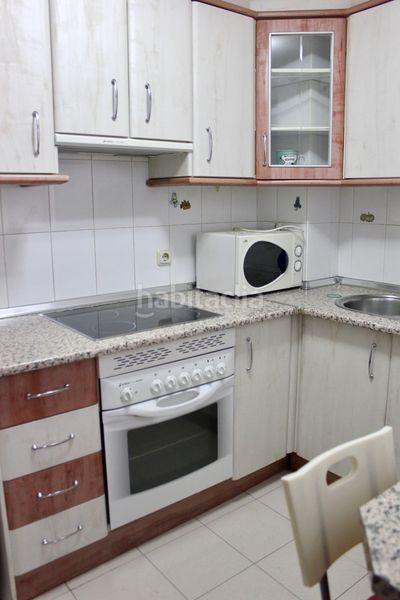 Foto dd6918ce-5193-45cb-8359-3839d5890474. Location appartement dans calle argentina 18 dans Centro Cáceres