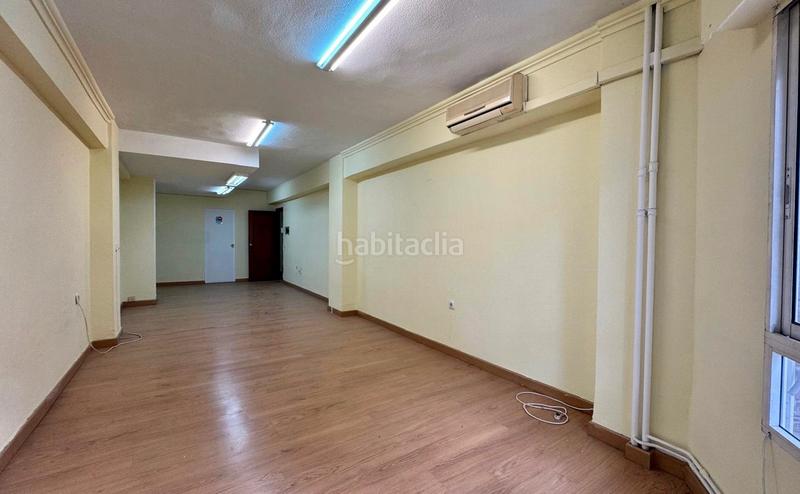 Foto 48b3f247-4294-4495-8f1f-5cf530564bde. Büro in avenida antonio hurtado 2 in Centro Cáceres