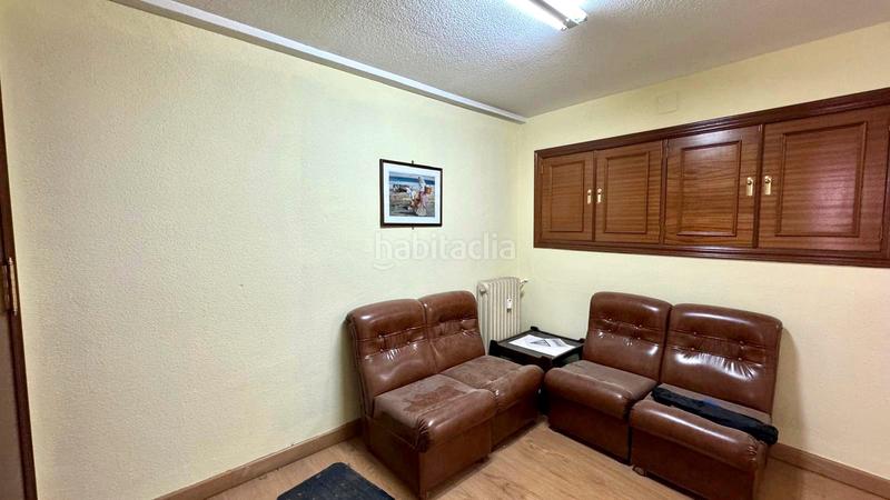 Foto ba1a7514-e828-4018-a11a-f0fb1ce04ff2. Büro in avenida antonio hurtado 2 in Centro Cáceres