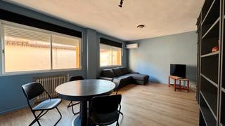 Location Appartement  Plaza de la concepción 6. Piso amplio en el centro